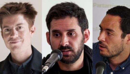 Fotografía dividida de tres hombres pertenecientes de Arquitectura UC